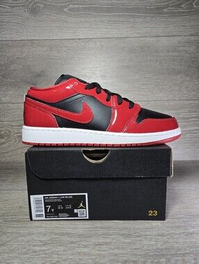 Jordan 1 Low SE GS Black / White / Varsity Red Patent Leather HV4396 006 Size 7y